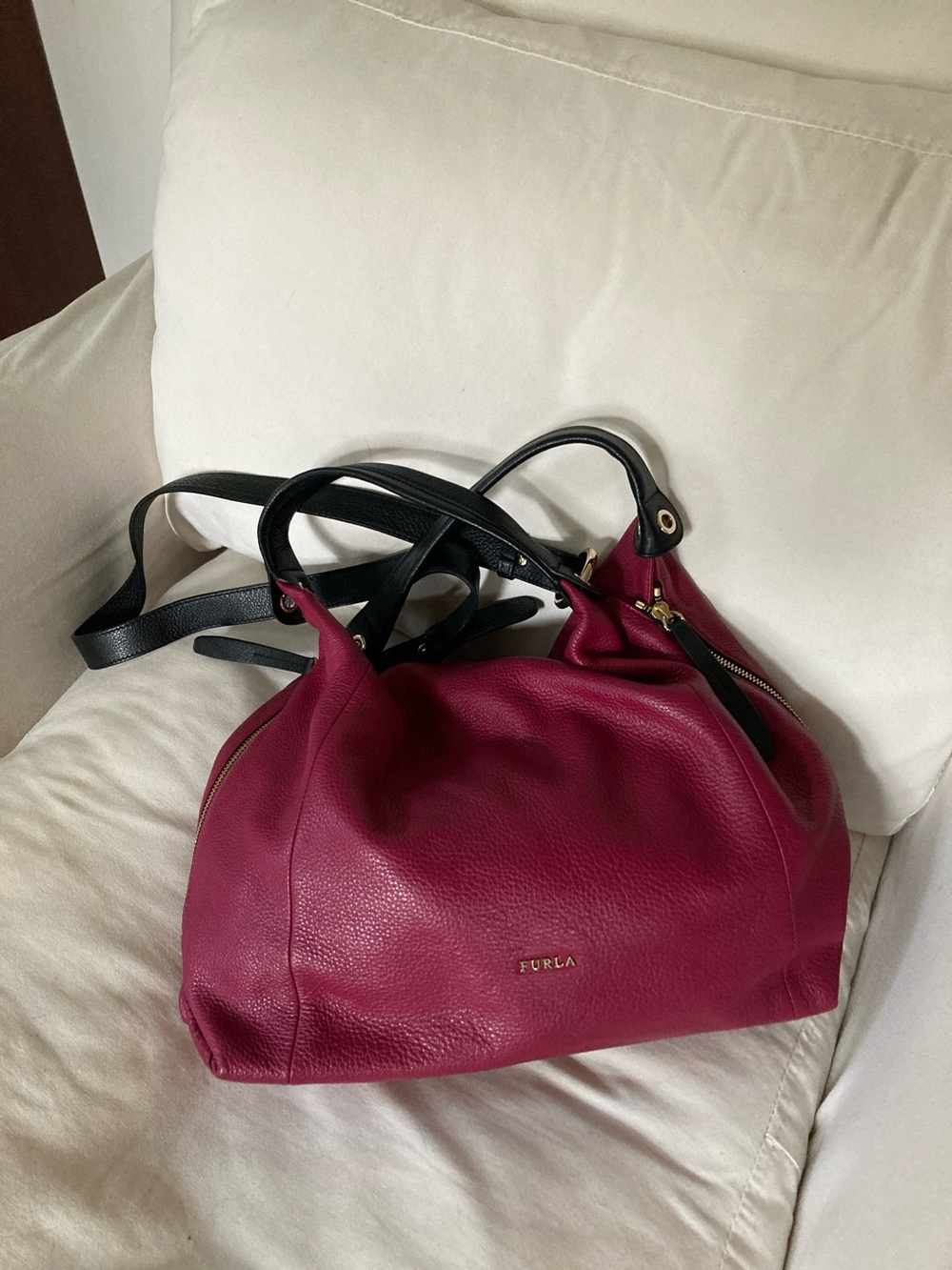 Fuels Berry Leather Shoulder Tote with Black Handles and Detachable Strap.